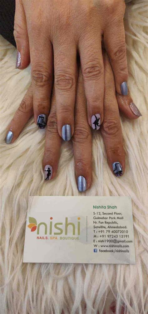 nishi nails